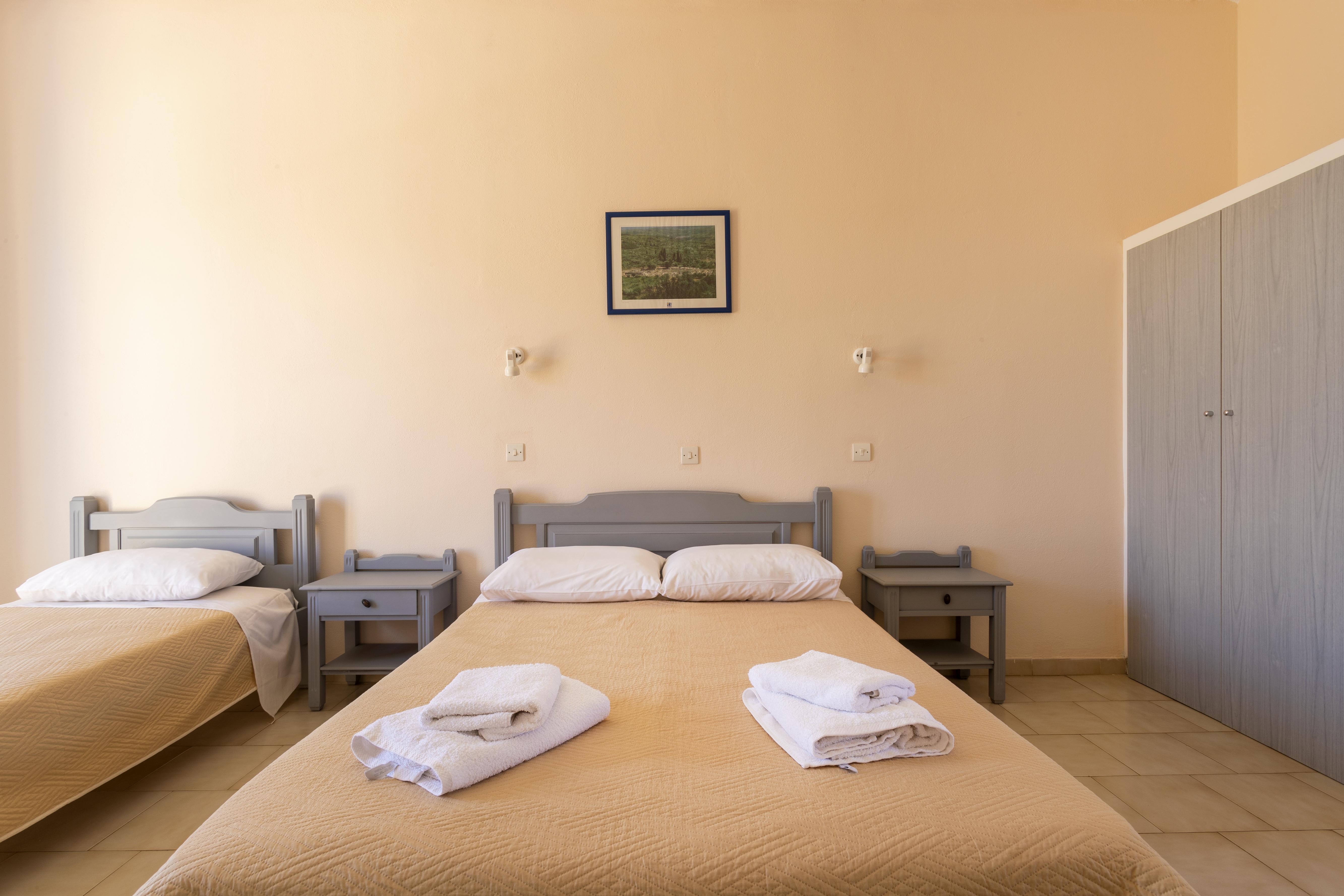 Vanas Apartments Spetses Town Bagian luar foto